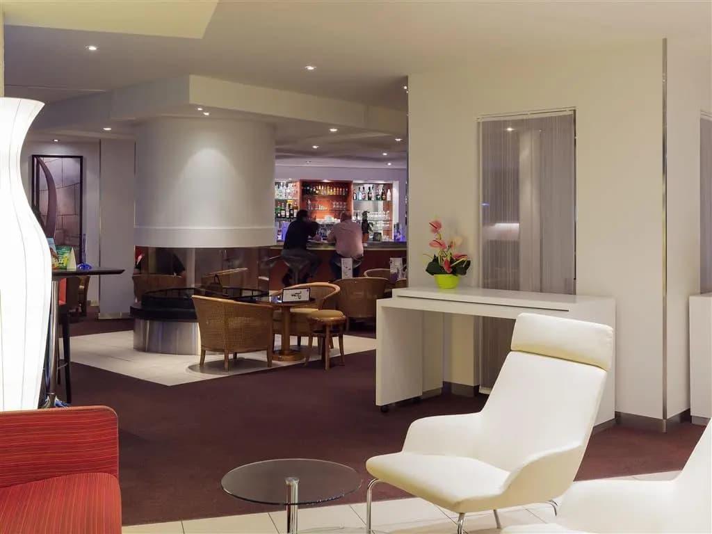 Novotel Amboise - Photo 2