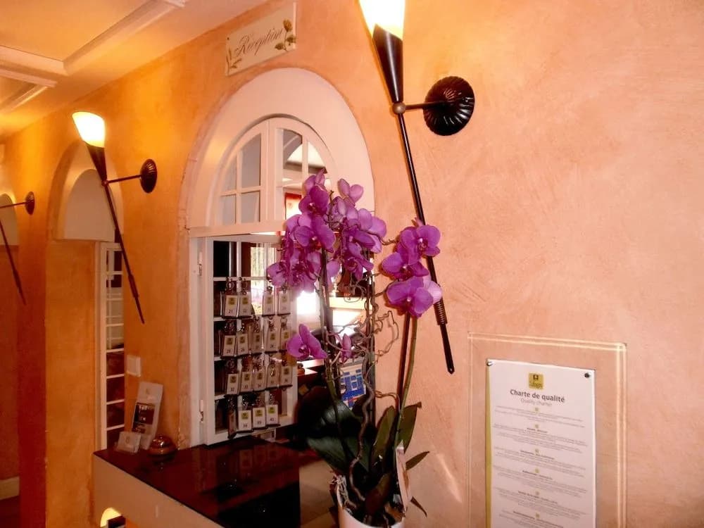 LOGIS Le Quai Fleuri - Photo 2