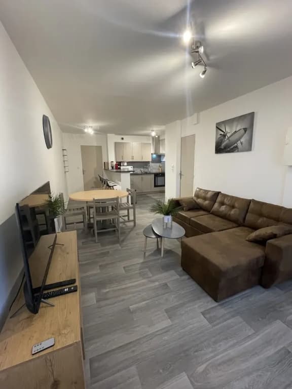 Apartment in Yvre-l'eveque Near Le Mans Circuit - Photo 1