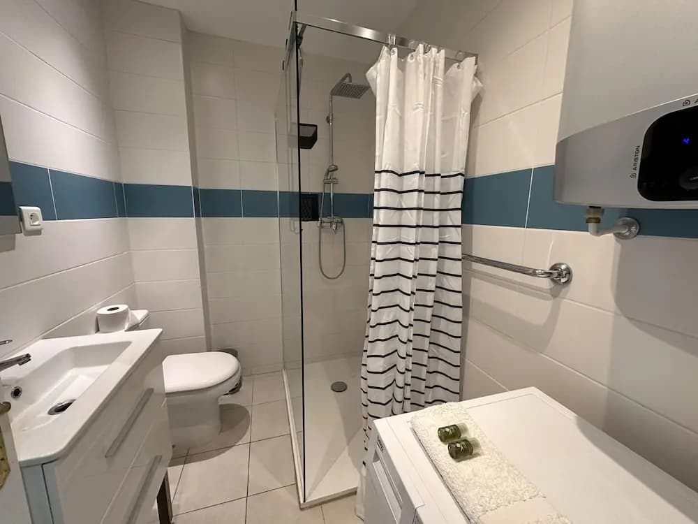 One Bedroom Apartment in Cannes With a Balcony and Great sea Views - 821 - Miniature 7