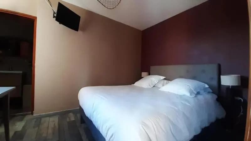 Logis Hotel le 1050 - Photo 2