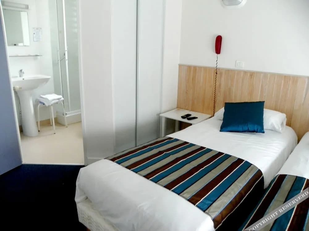 Hotel Colinette - Photo 3