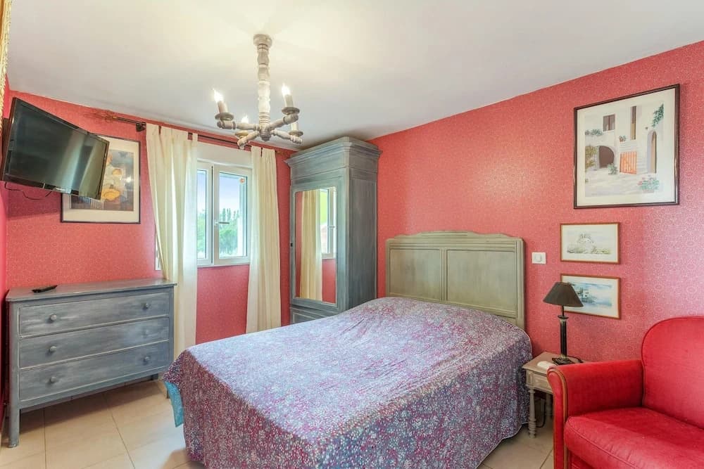 Apartment With one Bedroom in Mortagne-sur-gironde, With Furnished Gar - Photo 4