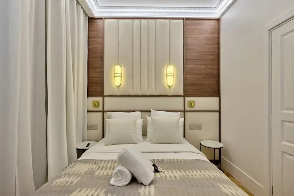 Luxurious Matignon/saint Honore Apartment - Miniature 6