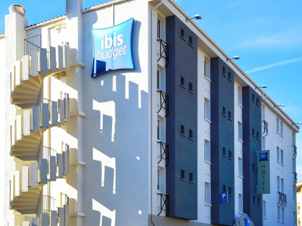 ibis budget Hyères Centre Ville - Photo 1