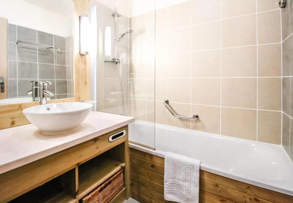 Private penthouse 2-bed Apartment, ski in and out in 5* Flaine Residence - Miniature 7