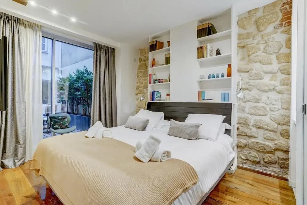 Jardin Priv Gorgeous 3 Bed House in Le Marais - Photo 5