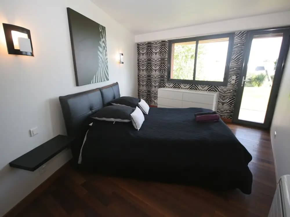 Elite Holiday Home with Private Pool in Plouhinec France - Photo 2