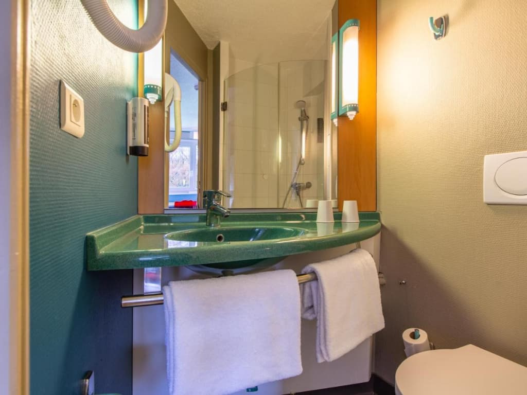 B&B Hotel Orléans Saran - Miniature 7