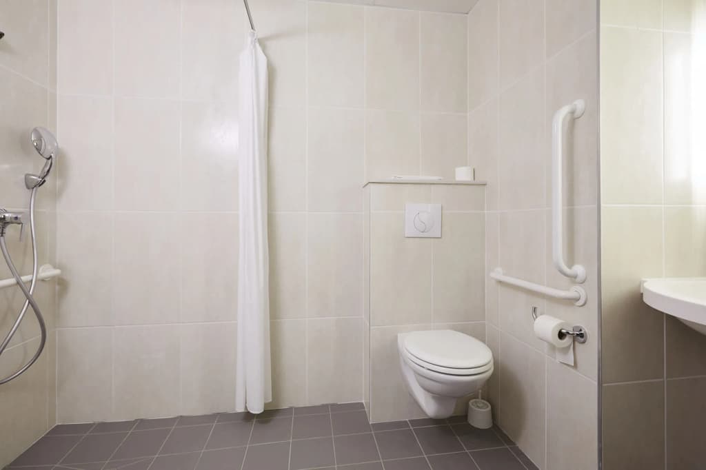 B&B HOTEL Fréjus Roquebrune-sur-Argens - Miniature 8
