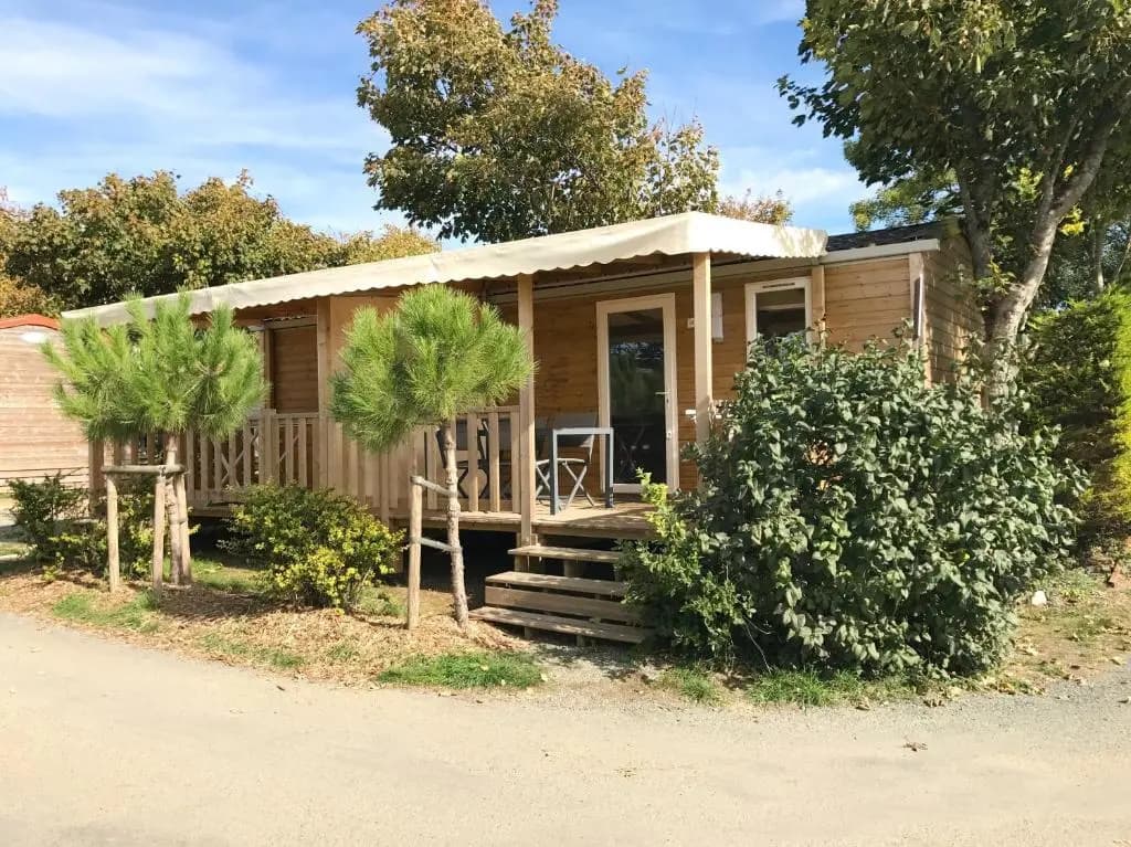 Camping Au Petit Port de l'Houmeau - Photo 1