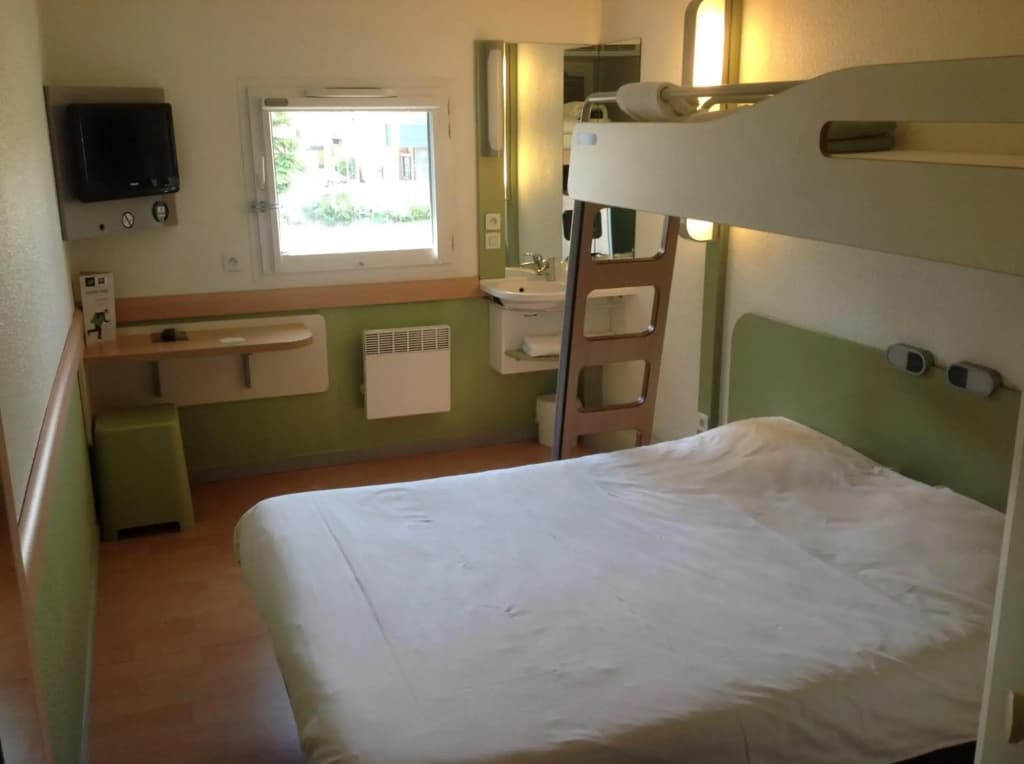 ibis budget Orgeval - Photo 4
