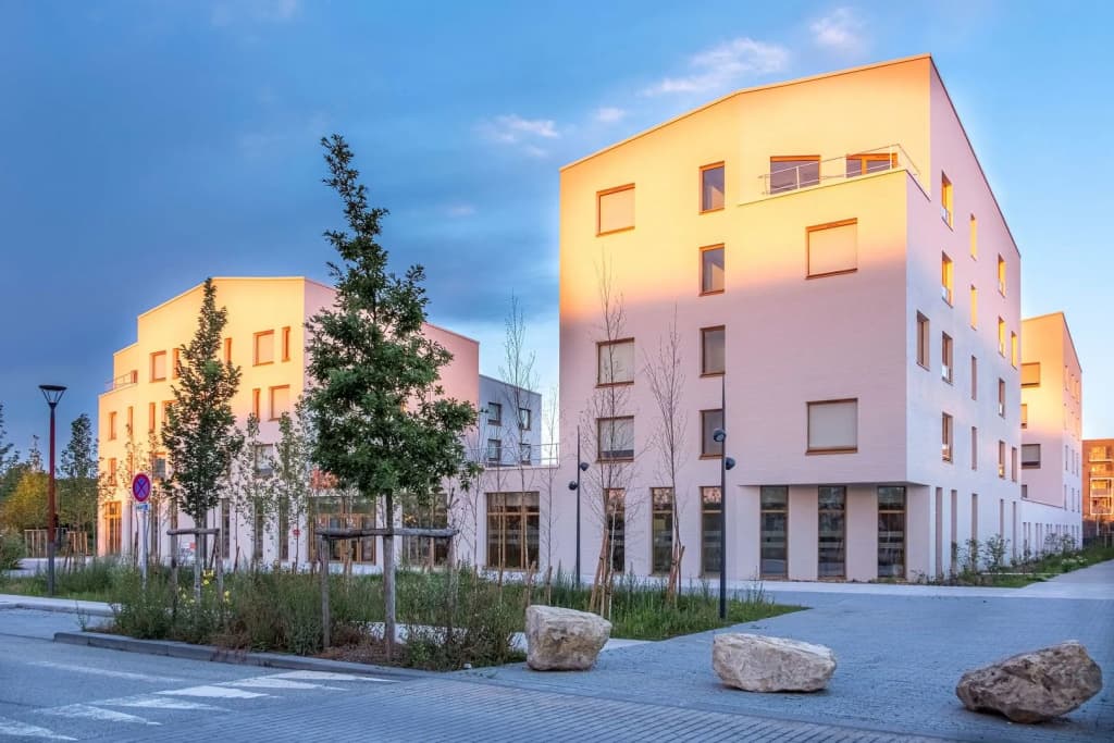 Hôtel Amiens Sud - Photo 1