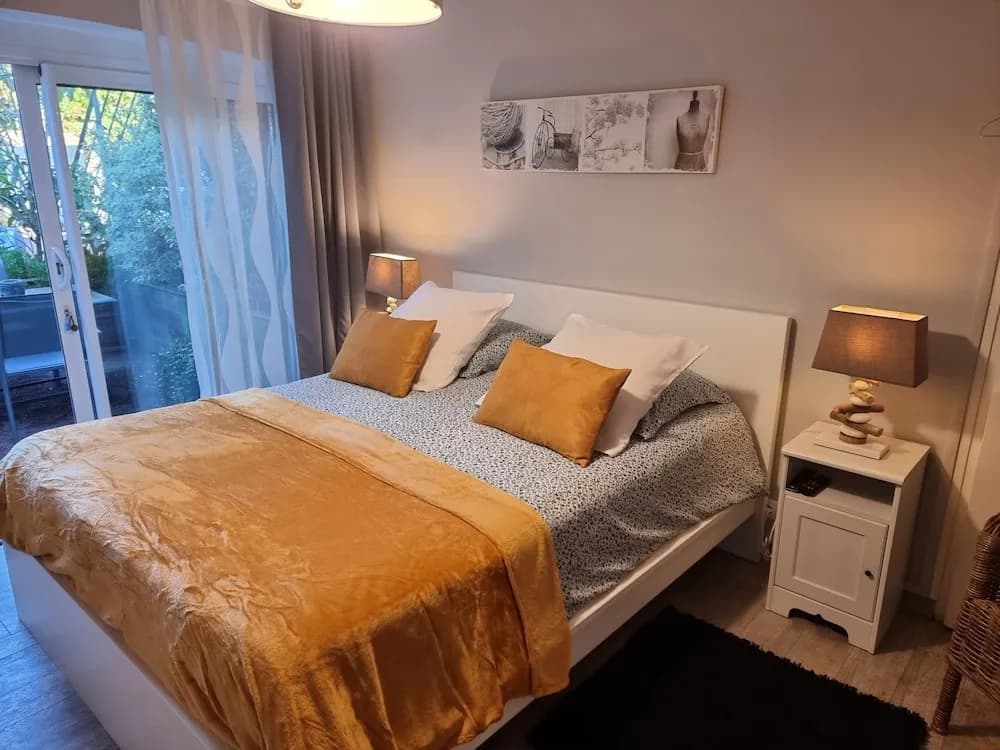 Chambre d'hôtes Le Clos des Romarins - Photo 1