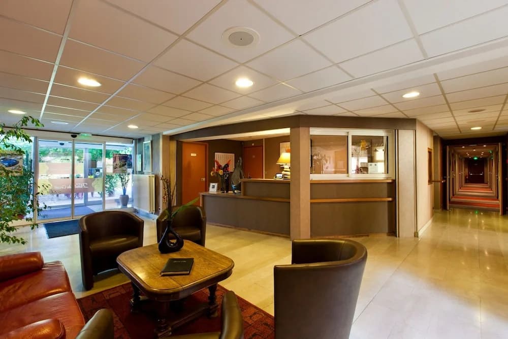 Citotel Du Circuit - Photo 2