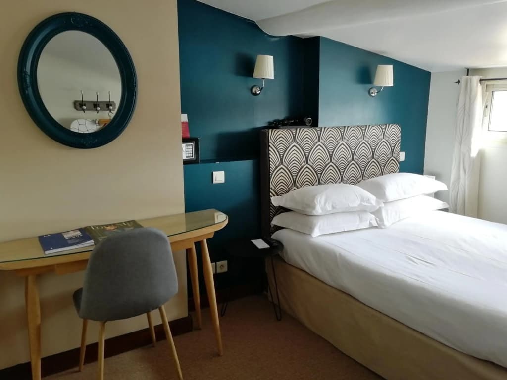 Hotel Bellevue Marseille - Photo 2