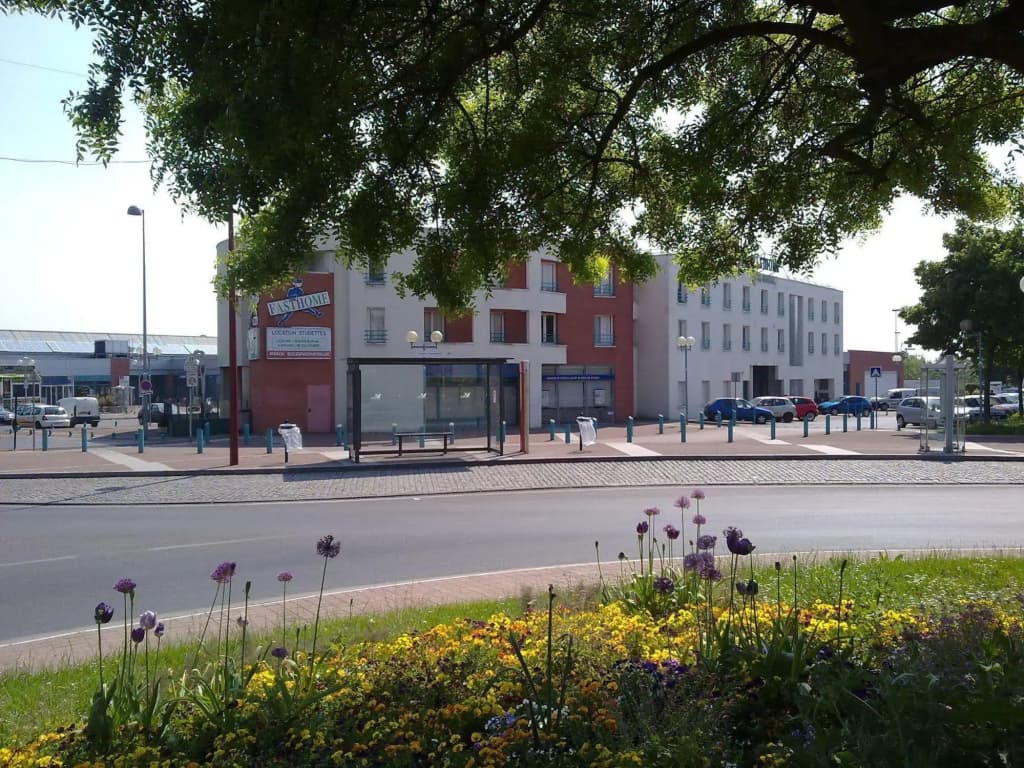 Hotel Fasthome - Photo 1