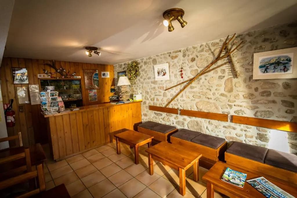 Hotel L'Ancienne Auberge - Photo 2