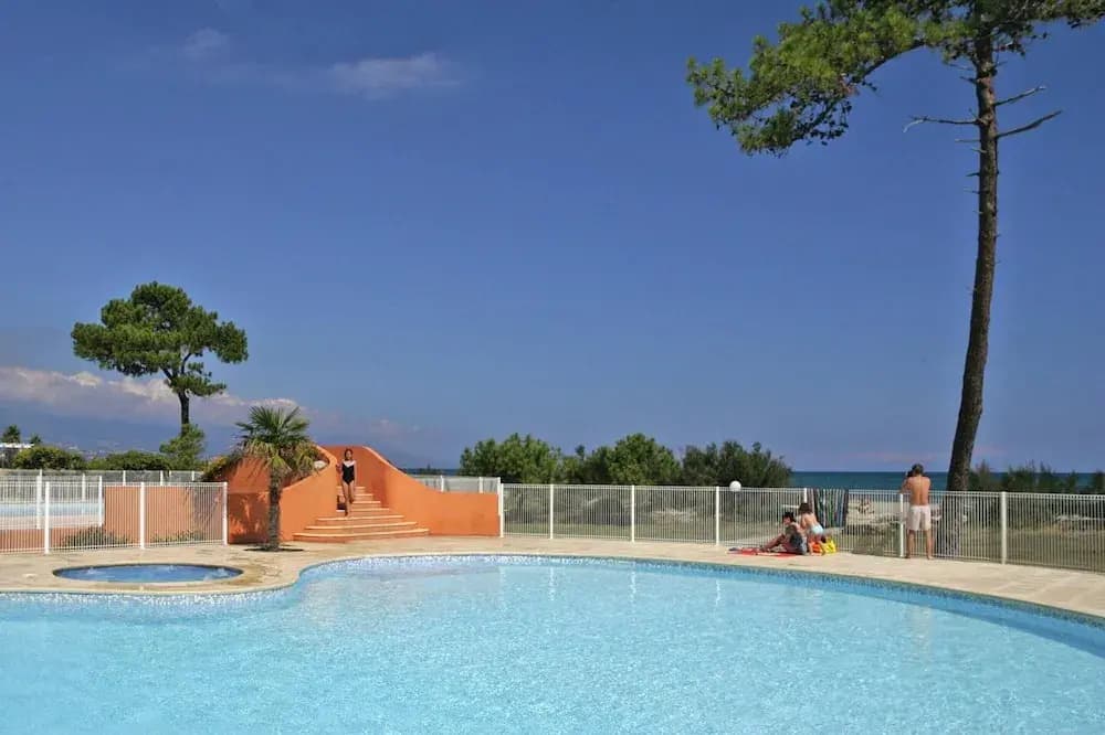 Apartment in Corsica With Beach Access - Miniature 8