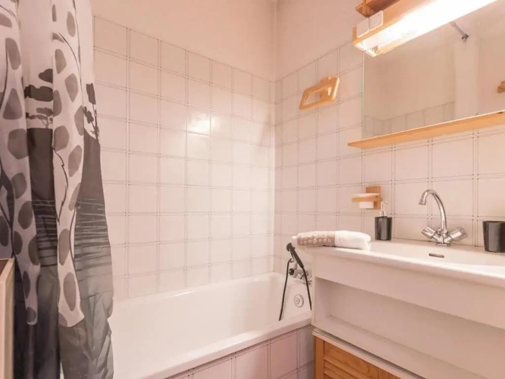 Appartement Serre Chevalier, 1 pièce, 4 personnes - FR-1-330E-44 - Miniature 7