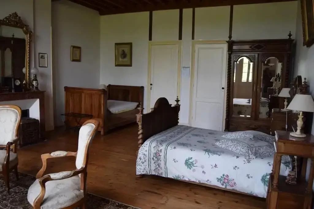 Chateau Les Tours Seguy - Photo 2