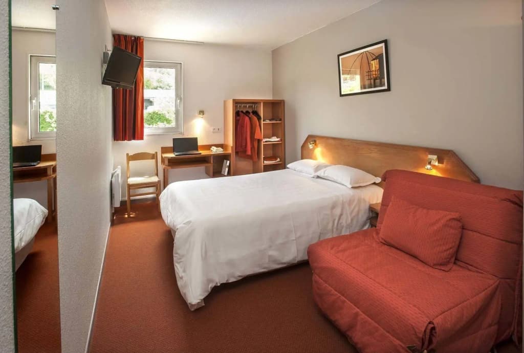 Brit Hotel Deltour Confort Mende - Photo 4