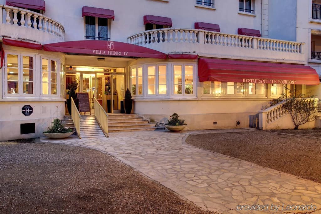 Hôtel Mercure Paris Saint-Cloud Hippodrome - Photo 1