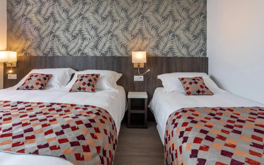 Brit Hotel - Hotel de l'Hippodrome - Photo 4