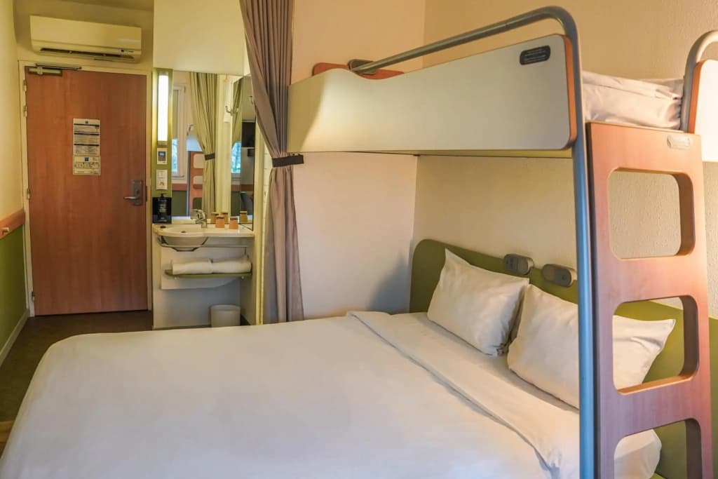 ibis budget Bayeux - Photo 4