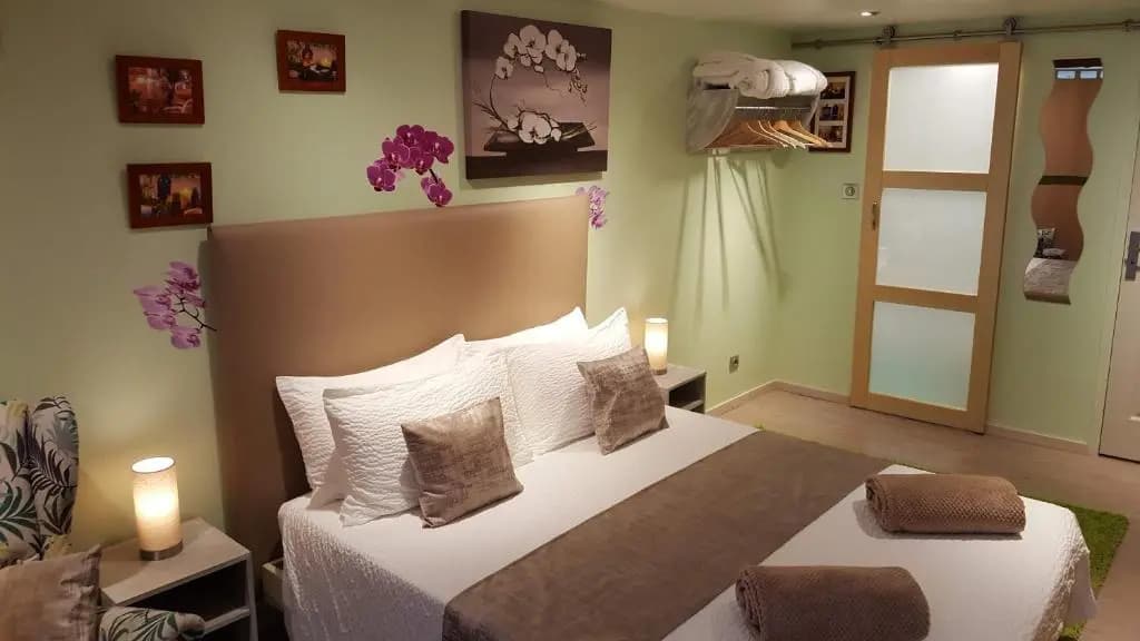 Chambre D´hôtes Léonie & Restaurant - Photo 1