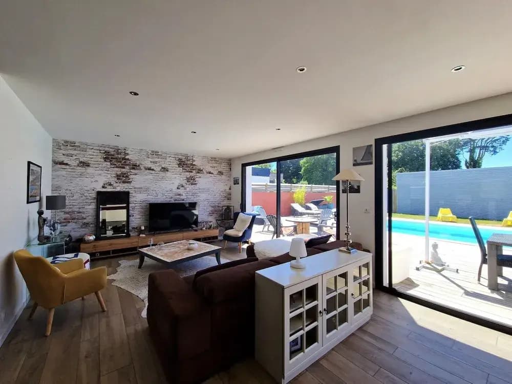 Beautiful House With Heated Pool, Ploemeur - Miniature 6