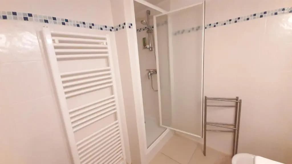 LES PALUDIERS Appartement 2 chambres centre-ville - Photo 3
