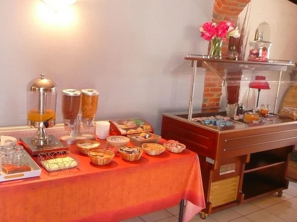 Hôtel Les Paturelles - Miniature 7