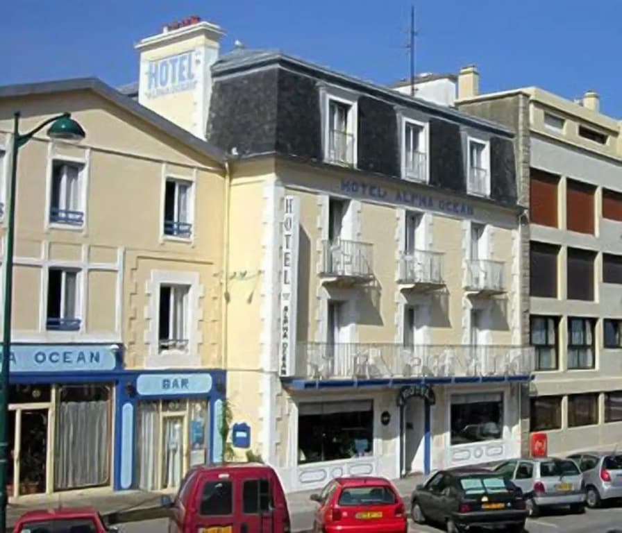 Hotel Alpha Océan - Photo 1