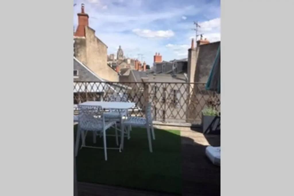 Duplex 4/5 personnes avec terrasse centre Blois - Photo 2