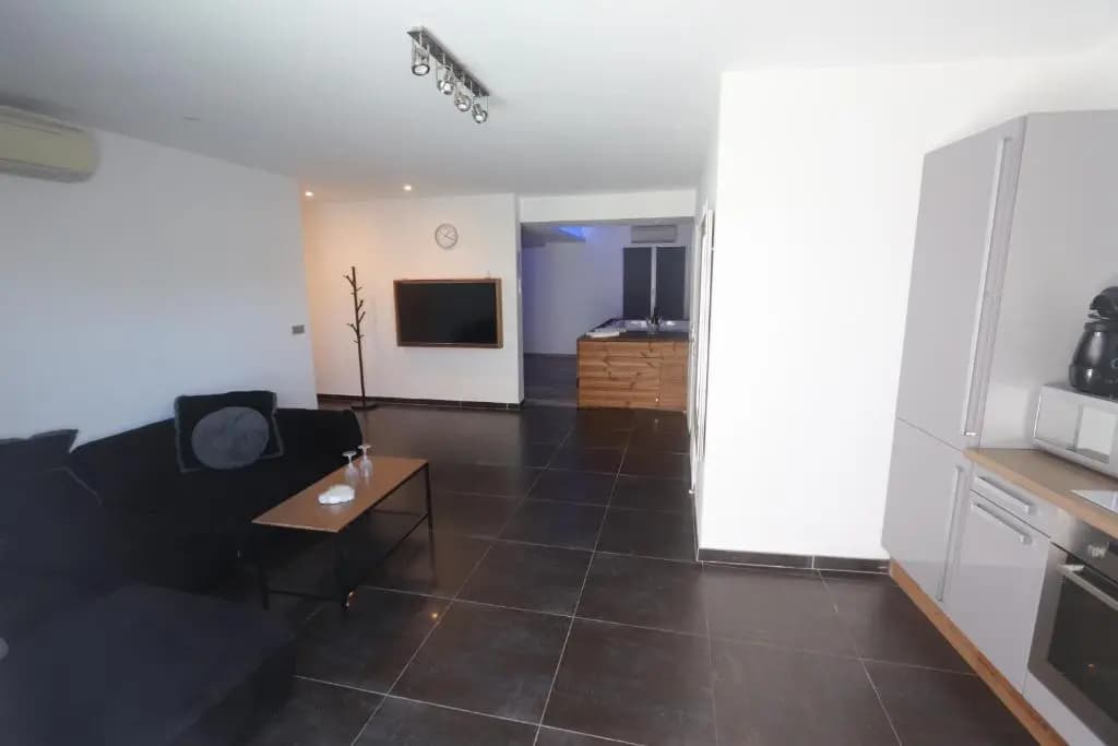 Suite Pointe Rouge Jacuzzi SPA - Photo 4