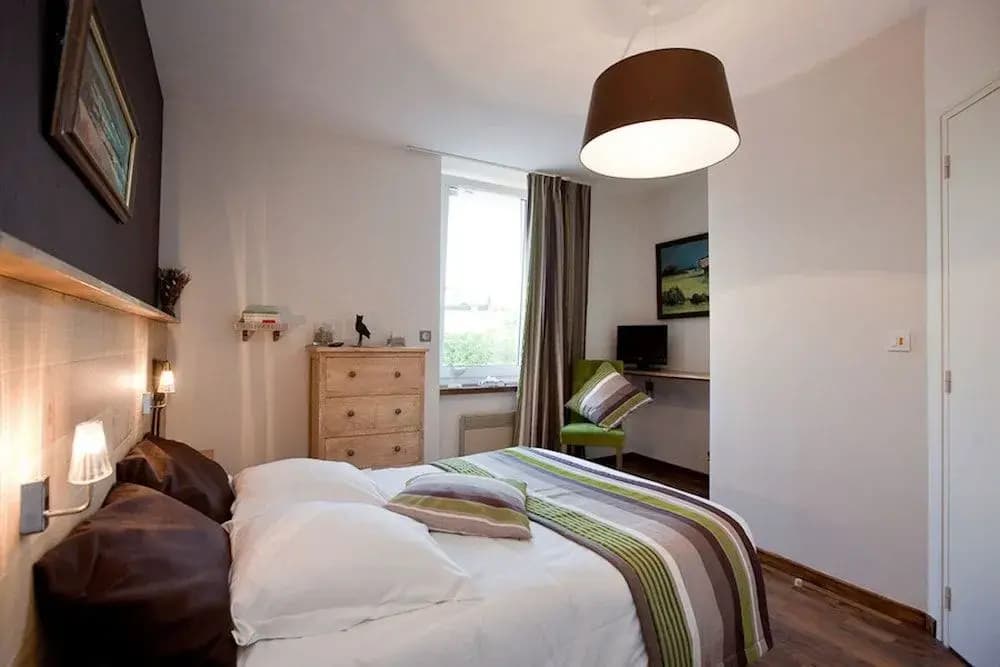 Logis Hotel Beausejour - Miniature 6