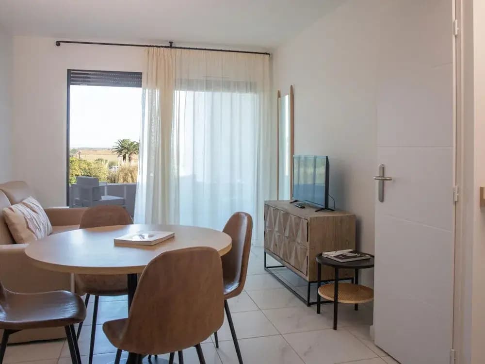 Apartment on Residence Horizon Golf in St. Cyprien - Photo 3