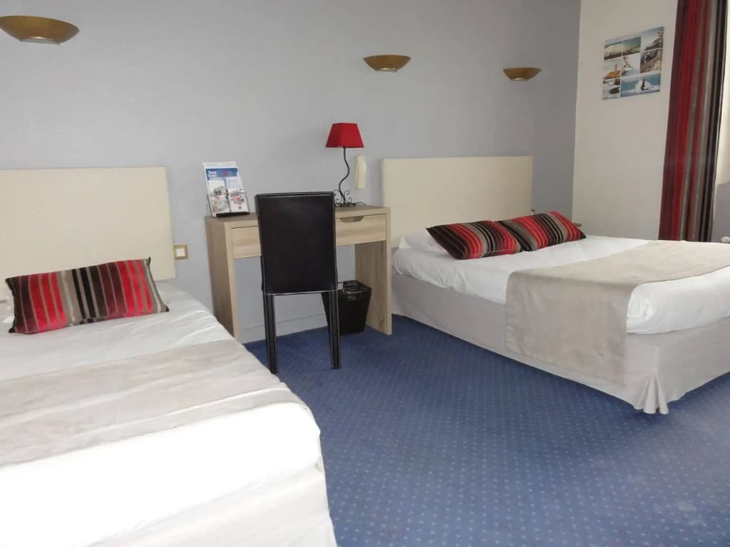 Hotel Bellevue - Photo 3