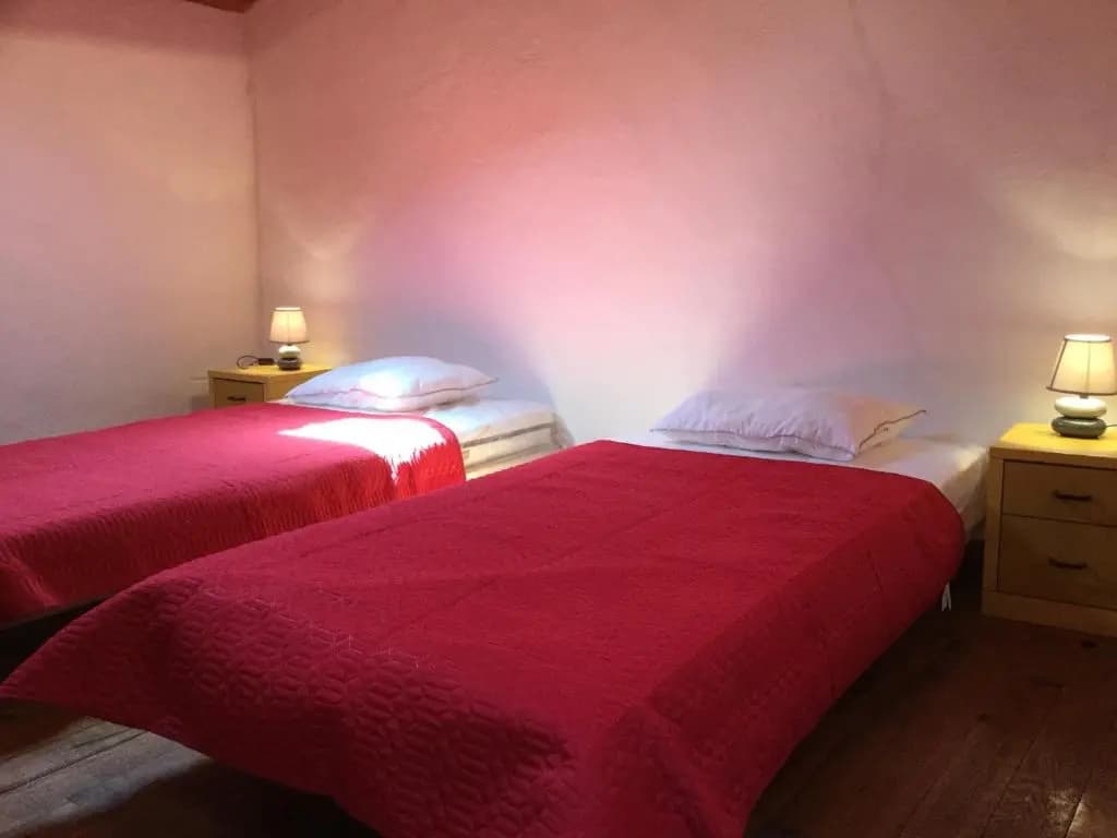Ferme provençale traditionnelle avec piscine privée, dans un site naturel exceptionnel en campagne de Maussane les Alpille...