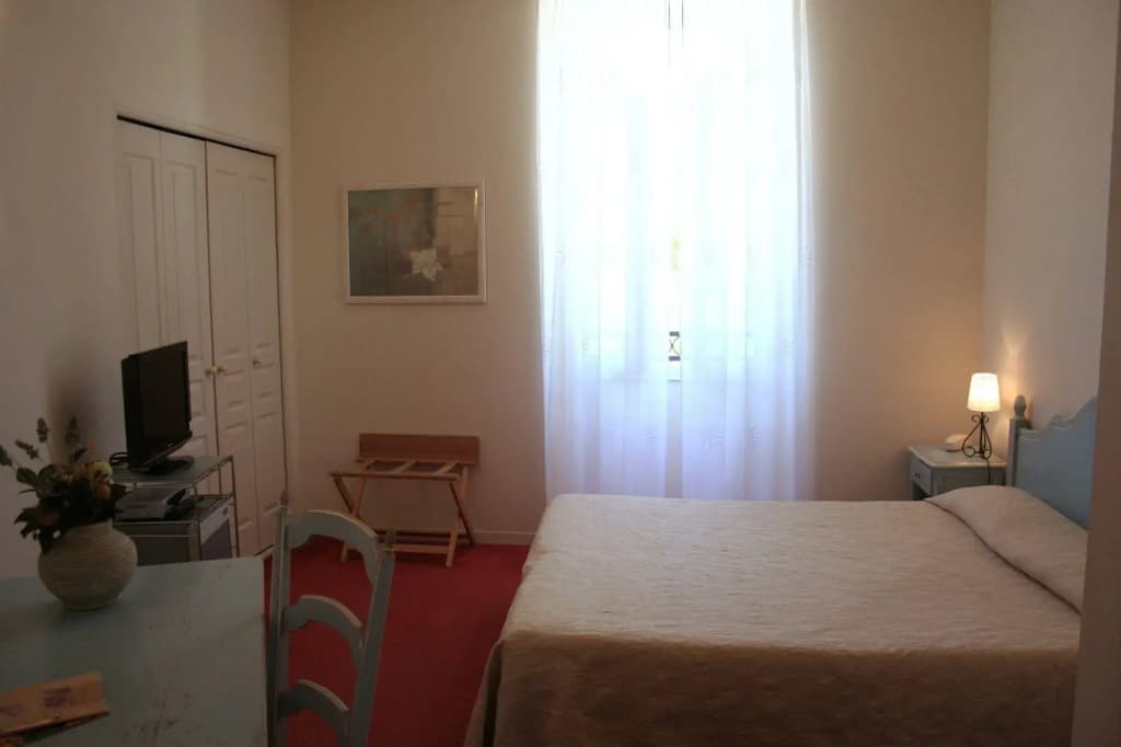 Hôtel Les Cigales - Photo 4
