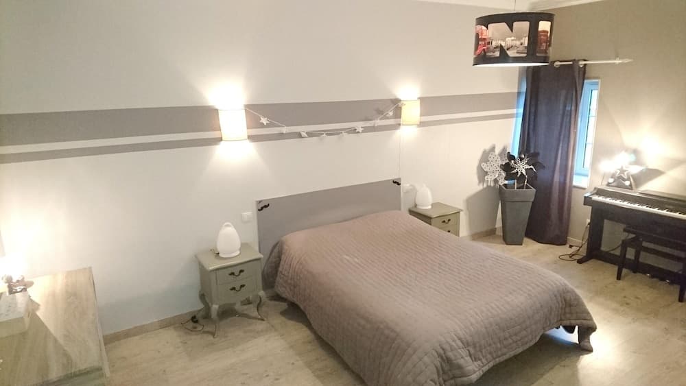 Villa With 4 Bedrooms in Saint Sylvestre sur Lot, With Private Pool an - Photo 4