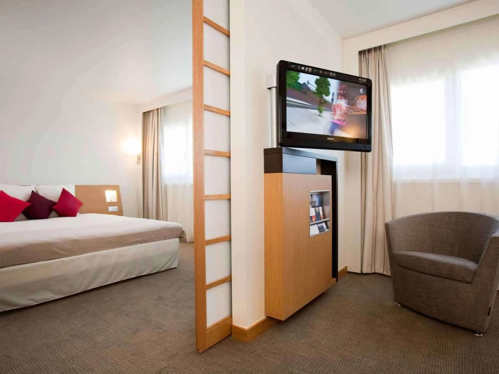 Novotel Saint-Quentin en Yvelines - Photo 4