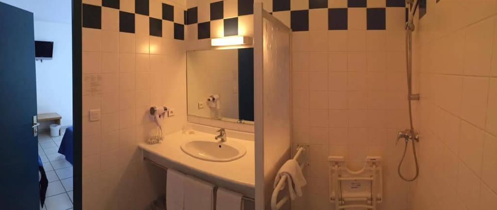 Hôtel Le Laury's - Miniature 6
