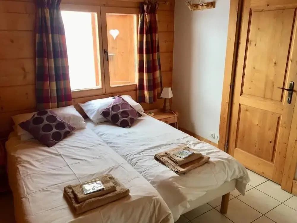 Mountain Chalet - Photo 3