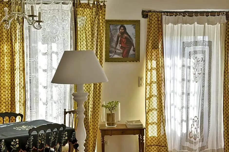 Maison d'Hôtes La Singulière - Photo 2