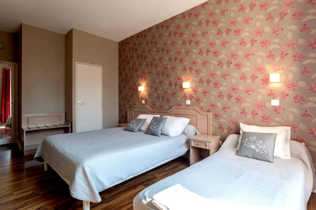 Domaine des Cèdres : Logis Hôtel, Résidence, Gîtes et Insolites - Photo 4