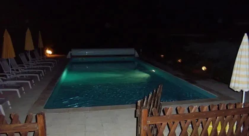 La Rouquette Beauville - Photo 5