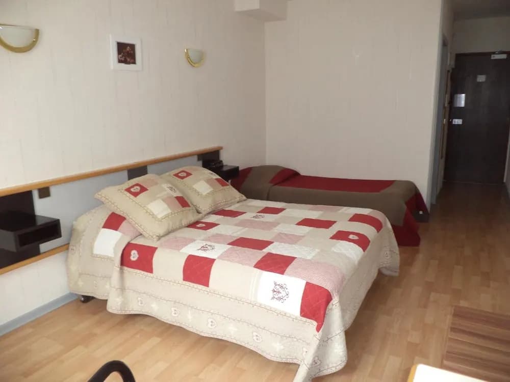 Hotel Au Logis Des Ours - Miniature 7