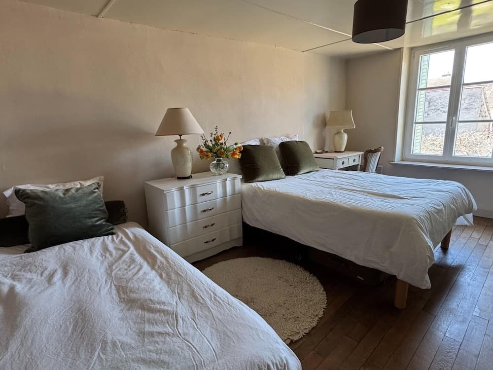 Charming and Comfortable Holiday Home in Melay - Photo 4